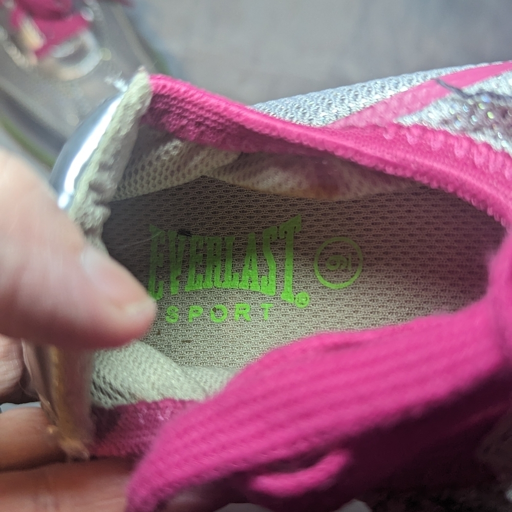 Everlast Silver and Pink Women's Sneakers - Picture 5 of 11